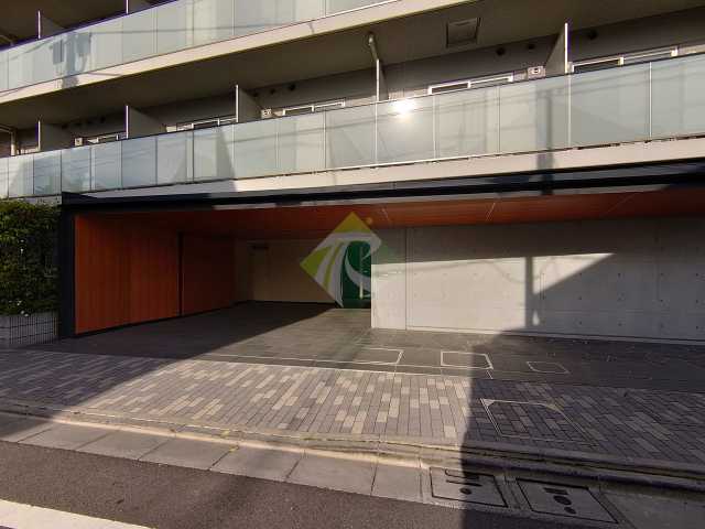 エントランス　ザ・パークハビオ高円寺