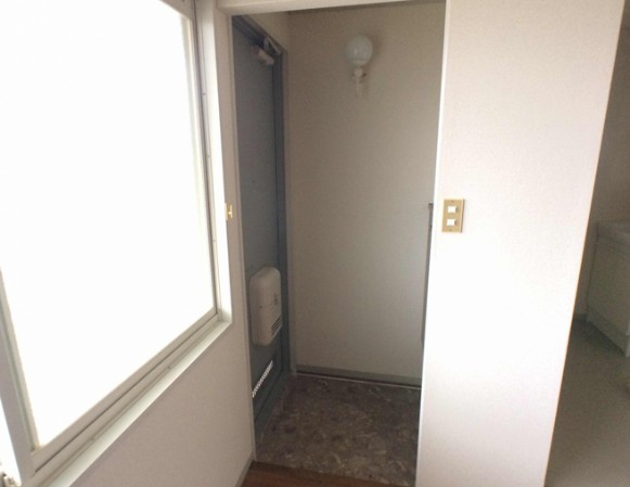 玄関　玄関部分