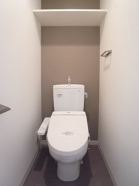 トイレ　落ち着いたトイレです