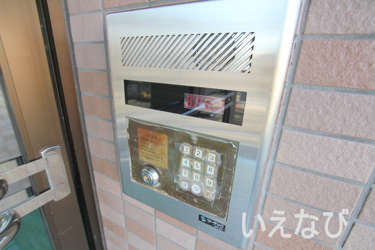 エントランス　オートロック