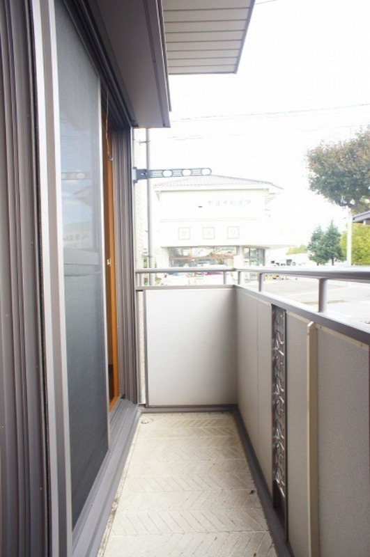 バルコニー　図面と現状に相違がある場合には現状を優先