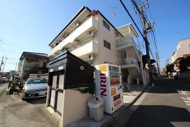 建物外観　★外観大規模リフォームしてキレイになりました★