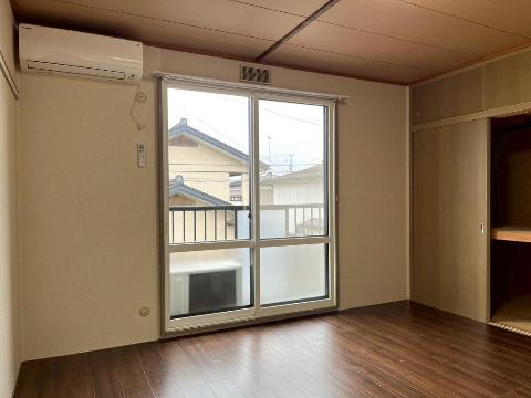 居室・リビング　リビング