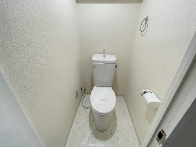 トイレ　シンプルで使いやすいトイレです