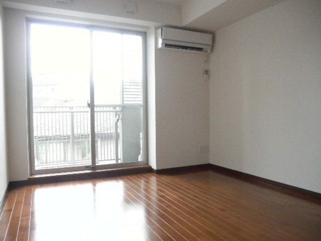 居室・リビング　別タイプになります。