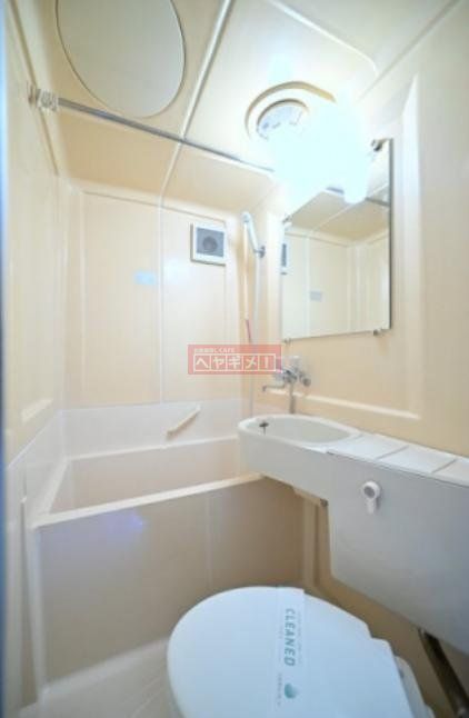 バス・シャワールーム　洗面