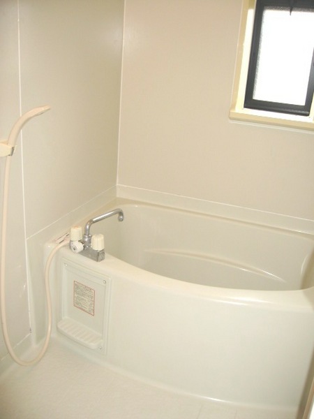 バス・シャワールーム　シンプルで機能的なユニットバスです！