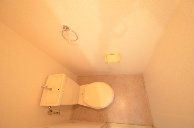 トイレ　コンパクトで使いやすいトイレです♪