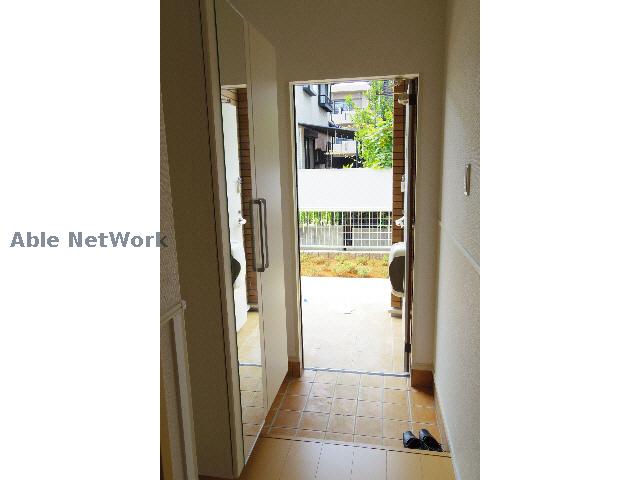 玄関　※同物件別部屋