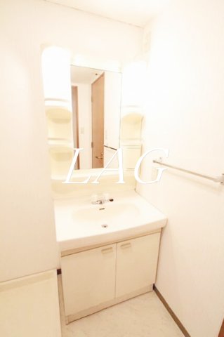洗面設備　洗面台です。