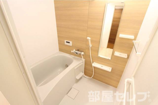 バス・シャワールーム　※ＥＡＳＴ棟２０２号室の写真を流用しています。