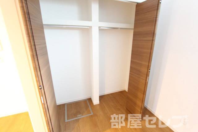 収納　※ＥＡＳＴ棟２０２号室の写真を流用しています。