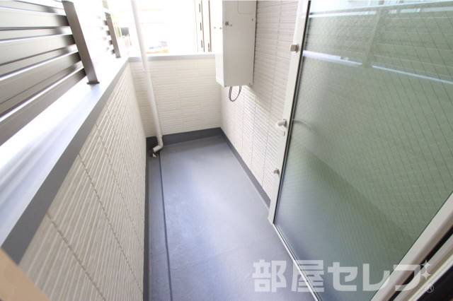バルコニー　※ＥＡＳＴ棟２０２号室の写真を流用しています。