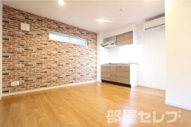 居室・リビング　※ＥＡＳＴ棟２０２号室の写真を流用しています。