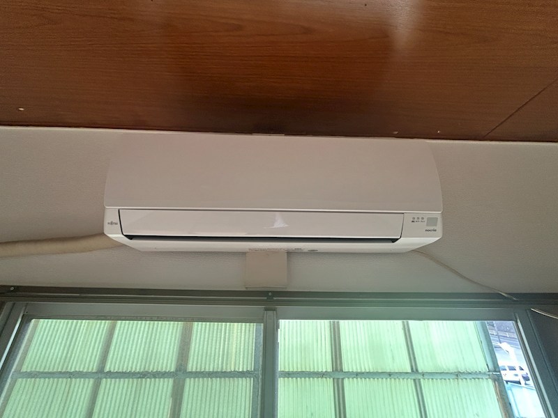 その他設備　エアコンつき