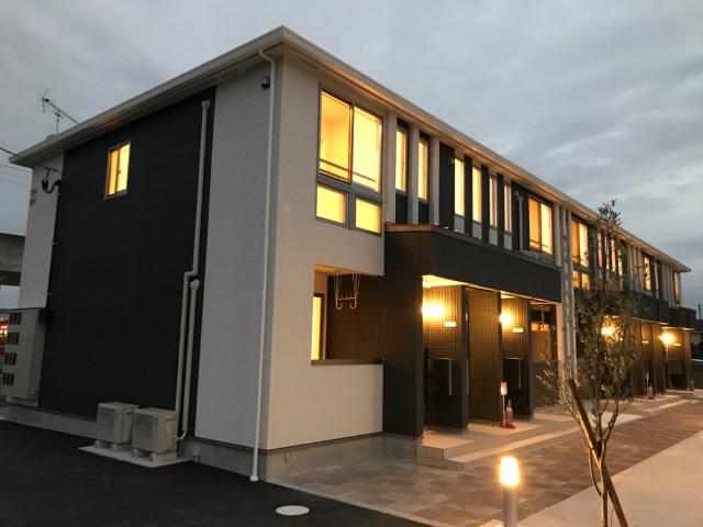 建物外観　外観写真（夜）