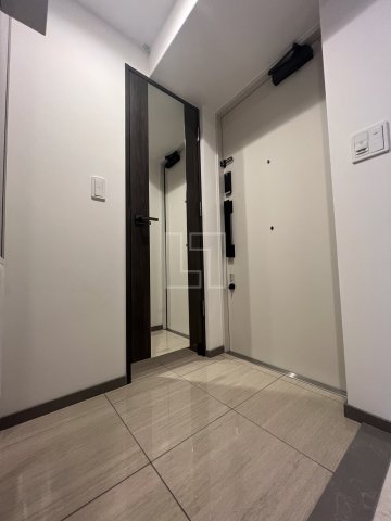 玄関　エステムプラザ南船場レジスタ　玄関