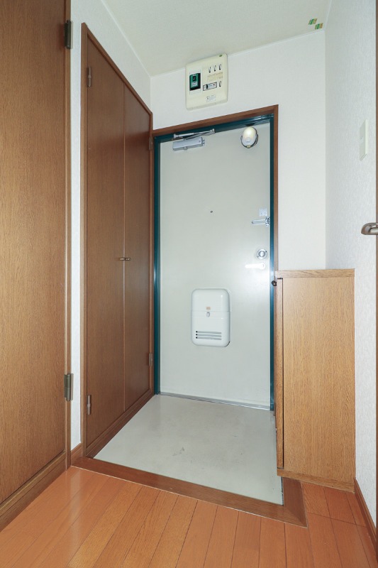 玄関　図面と現状に相違がある場合には現状を優先