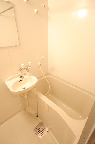 バス・シャワールーム　（別タイプ参考写真）ユーコート上池袋　豊島区上池袋4