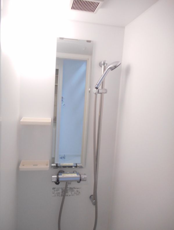 バス・シャワールーム　シャワールーム・トイレ別（同一仕様写真）