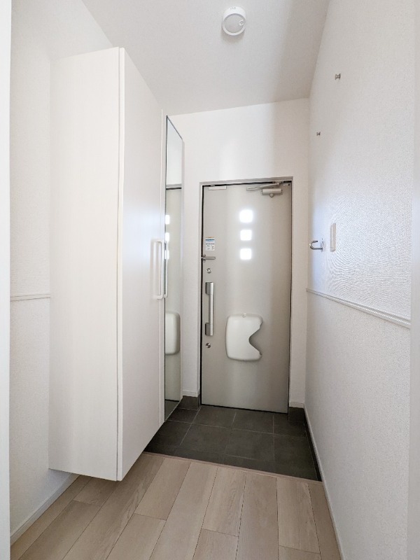 玄関　図面と現状に相違がある場合には現状を優先