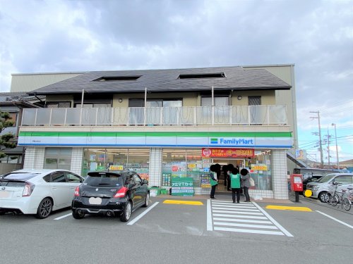 コンビニ　ファミリーマート堺鳳北町店（コンビニ）まで444m