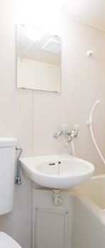 洗面設備　洗面台（同一仕様写真）