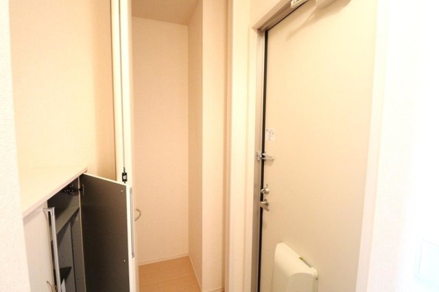 玄関　シューズボックス