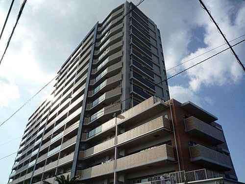 建物外観　オートロック完備