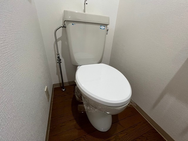 トイレ　別号室の写真