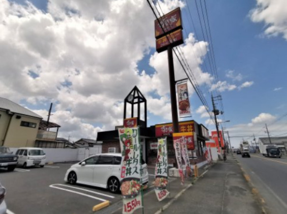 飲食店　すき家 はびきの伊賀店（飲食店）まで1450m
