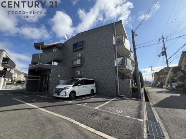 建物外観　閑静な住宅街