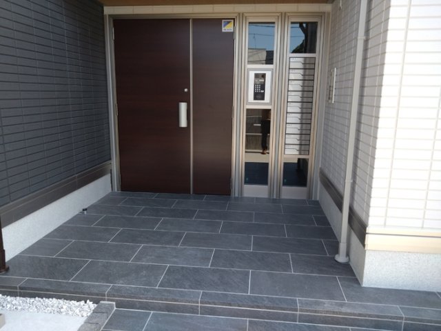 エントランス　エントランス