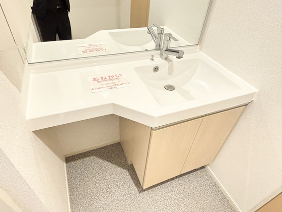 洗面設備　先発洗面化粧台