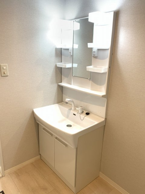 洗面設備　独立洗面化粧台付き☆