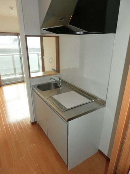 キッチン　※同建物別タイプ間取りの施工例です　現況優先