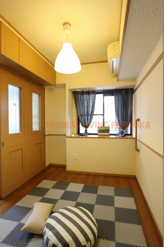 その他部屋・スペース　明るい雰囲気のベッドルーム。