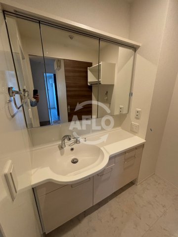 洗面設備　アンサンブル大今里　独立洗面台