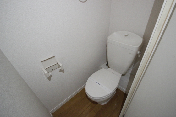 トイレ　※別号室のお写真です