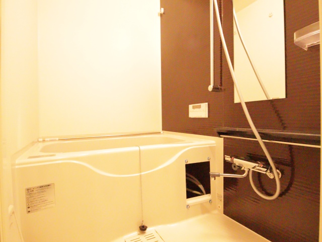 バス・シャワールーム　※別室の参考写真の為、現況優先です。