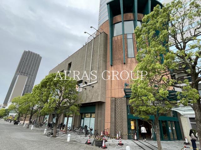 ショッピングセンター　晴海トリトン（ショッピングセンター）まで883m