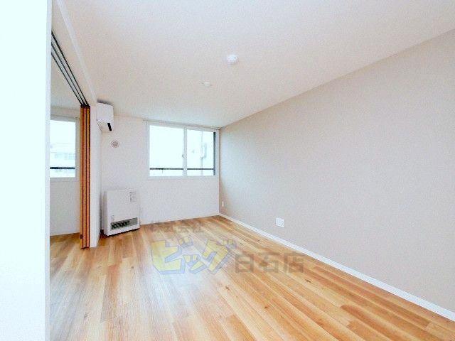 居室・リビング　広々リビングです♪