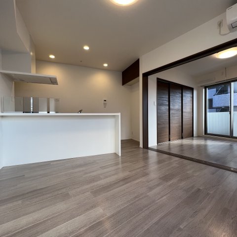 居室・リビング　同仕様タイプです