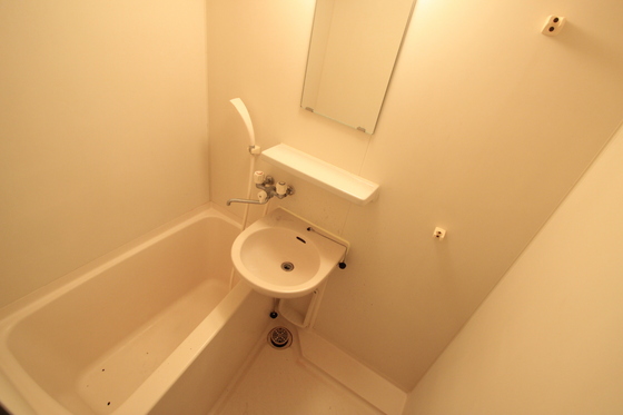 洗面設備　※別部屋の写真です