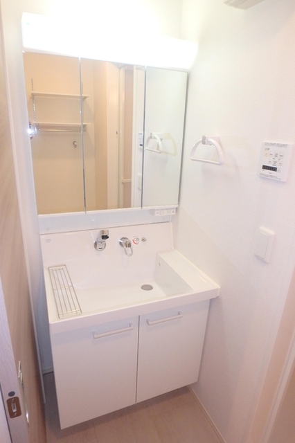 洗面設備　洗髪洗面化粧台