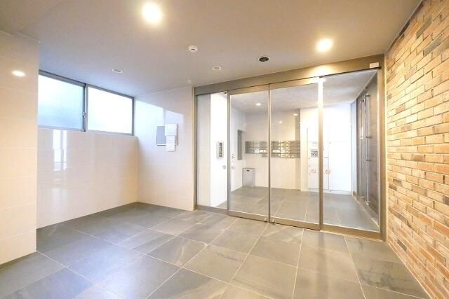 ロビー　落ち着いたロビーです