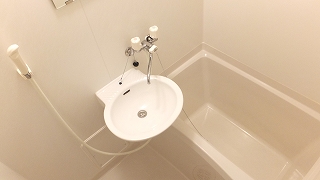 バス・シャワールーム　浴室乾燥機付き