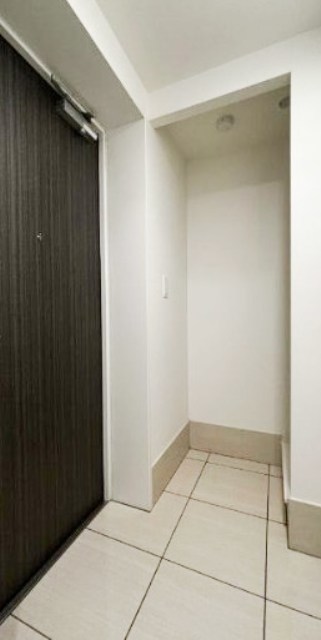 玄関　別部屋同仕様