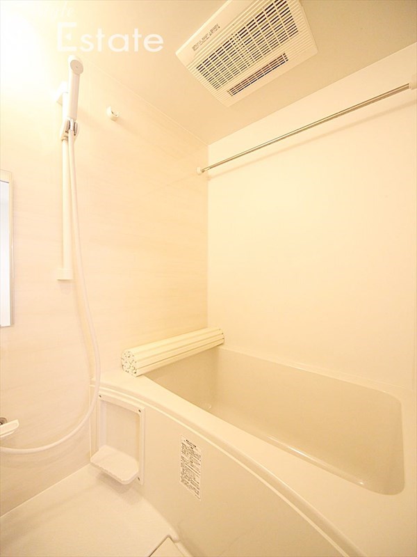 バス・シャワールーム　バスルーム