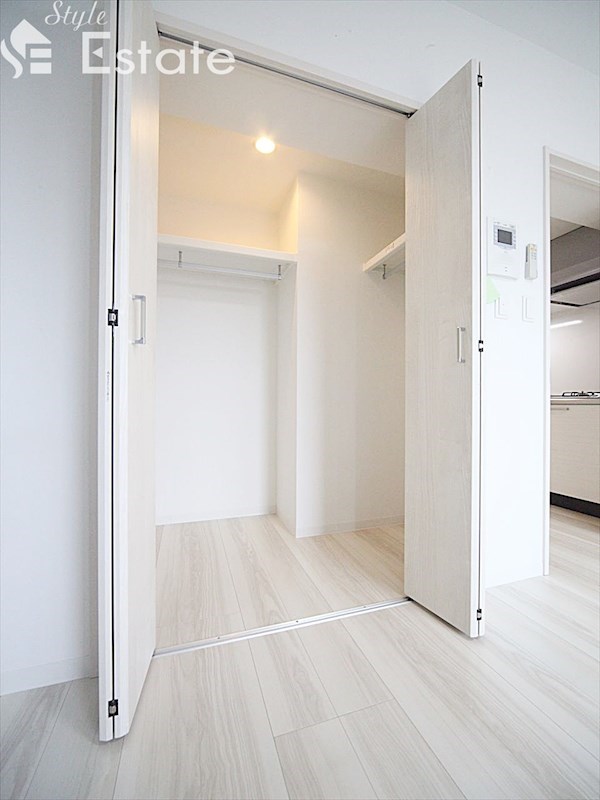 収納　クローゼット